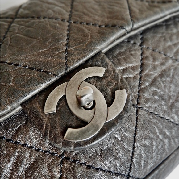 Authentic Preowned Chanel Black Lambskin Single Flap Bag Silver Hardware - Picture 8 of 14